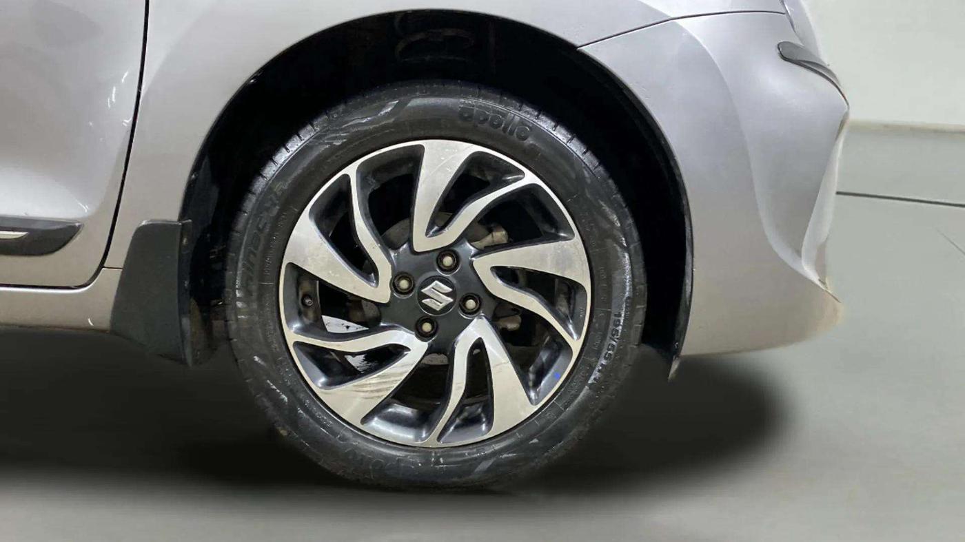 2021 Maruti Baleno ZETA PETROL 1.2, Petrol, Manual, 35,526 km, Right Front Wheel