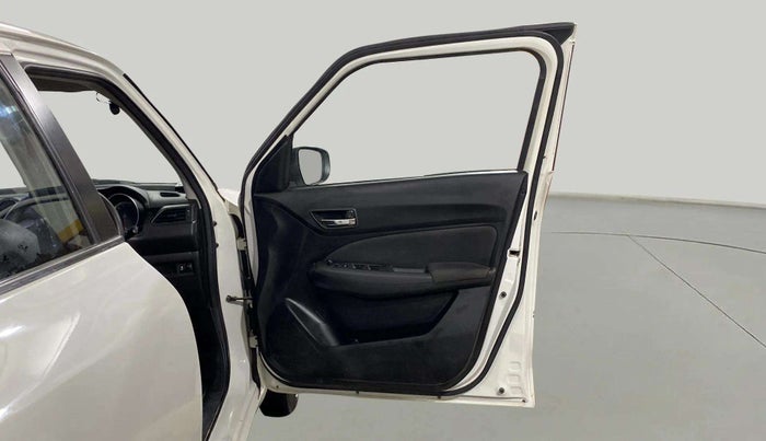 2023 Maruti Swift VXI AMT, Petrol, Automatic, 23,931 km, RHS Front Door
