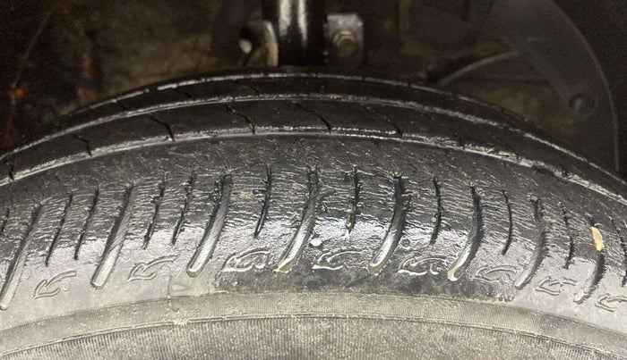 2019 Maruti Baleno DELTA PETROL 1.2, Petrol, Manual, 59,700 km, Right Front Tyre Tread