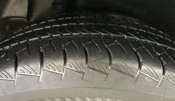2018 Hyundai Creta SX AT 1.6 PETROL, Petrol, Automatic, 82,487 km, Right Rear Tyre Tread