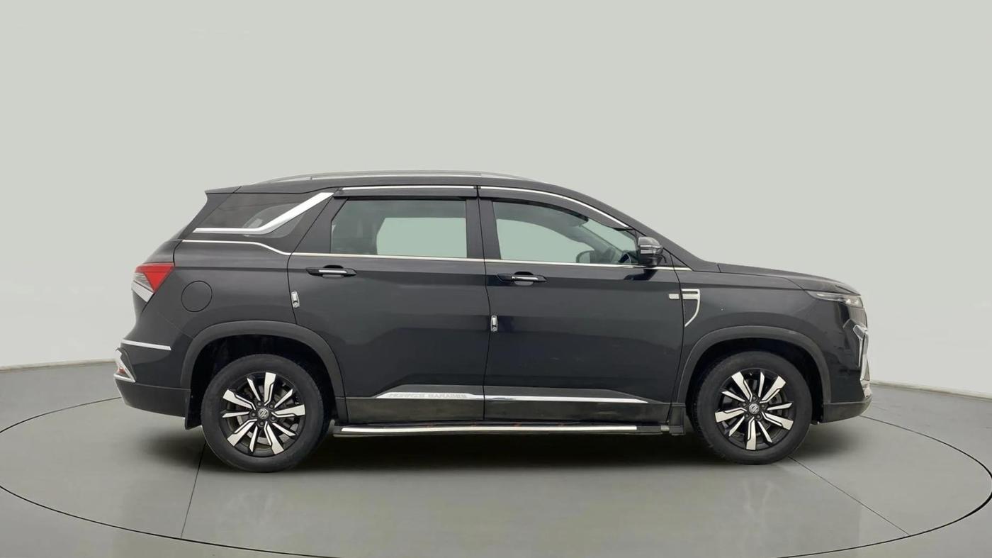 2020 MG HECTOR PLUS SHARP 1.5 PETROL TURBO DCT 6-STR, Petrol, Automatic, 61,912 km, Right Side View