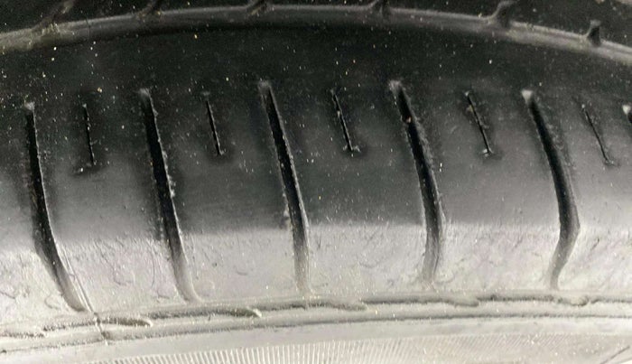 2020 MG HECTOR PLUS SHARP 1.5 PETROL TURBO DCT 6-STR, Petrol, Automatic, 61,609 km, Left Rear Tyre Tread