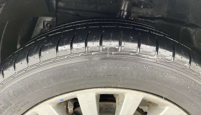 2016 Maruti Ciaz ZXI+, Petrol, Manual, 39,544 km, Left Front Tyre Tread