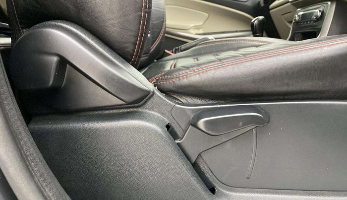 2020 Ford Ecosport TITANIUM 1.5L DIESEL, Diesel, Manual, 57,991 km, Driver Side Adjustment Panel