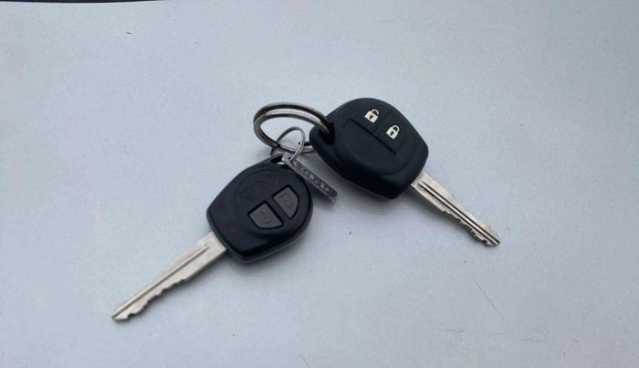 2021 Maruti Swift VXI, Petrol, Manual, 13,791 km, Key Close Up