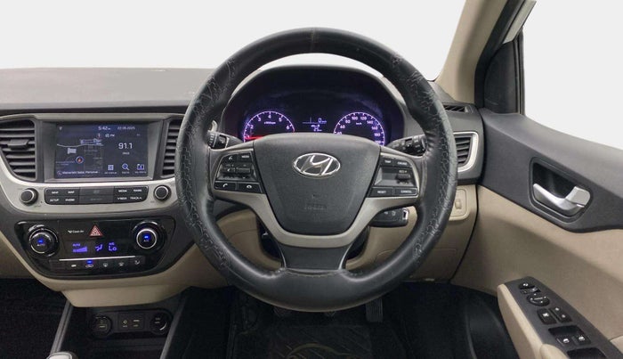 2018 Hyundai Verna 1.6 VTVT SX, Petrol, Manual, 1,19,844 km, Steering Wheel Close Up
