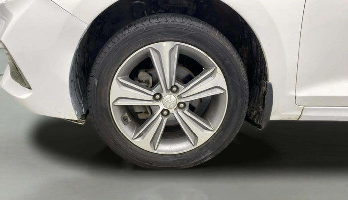 2018 Hyundai Verna 1.6 VTVT SX, Petrol, Manual, 1,19,844 km, Left Front Wheel
