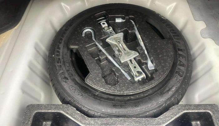 2022 Maruti Ciaz ZETA AT 1.5  SHVS PETROL, Petrol, Automatic, 20,727 km, Spare Tyre