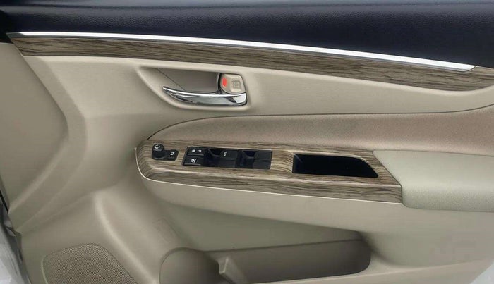 2022 Maruti Ciaz ZETA AT 1.5  SHVS PETROL, Petrol, Automatic, 20,727 km, Driver Side Door Panels Control