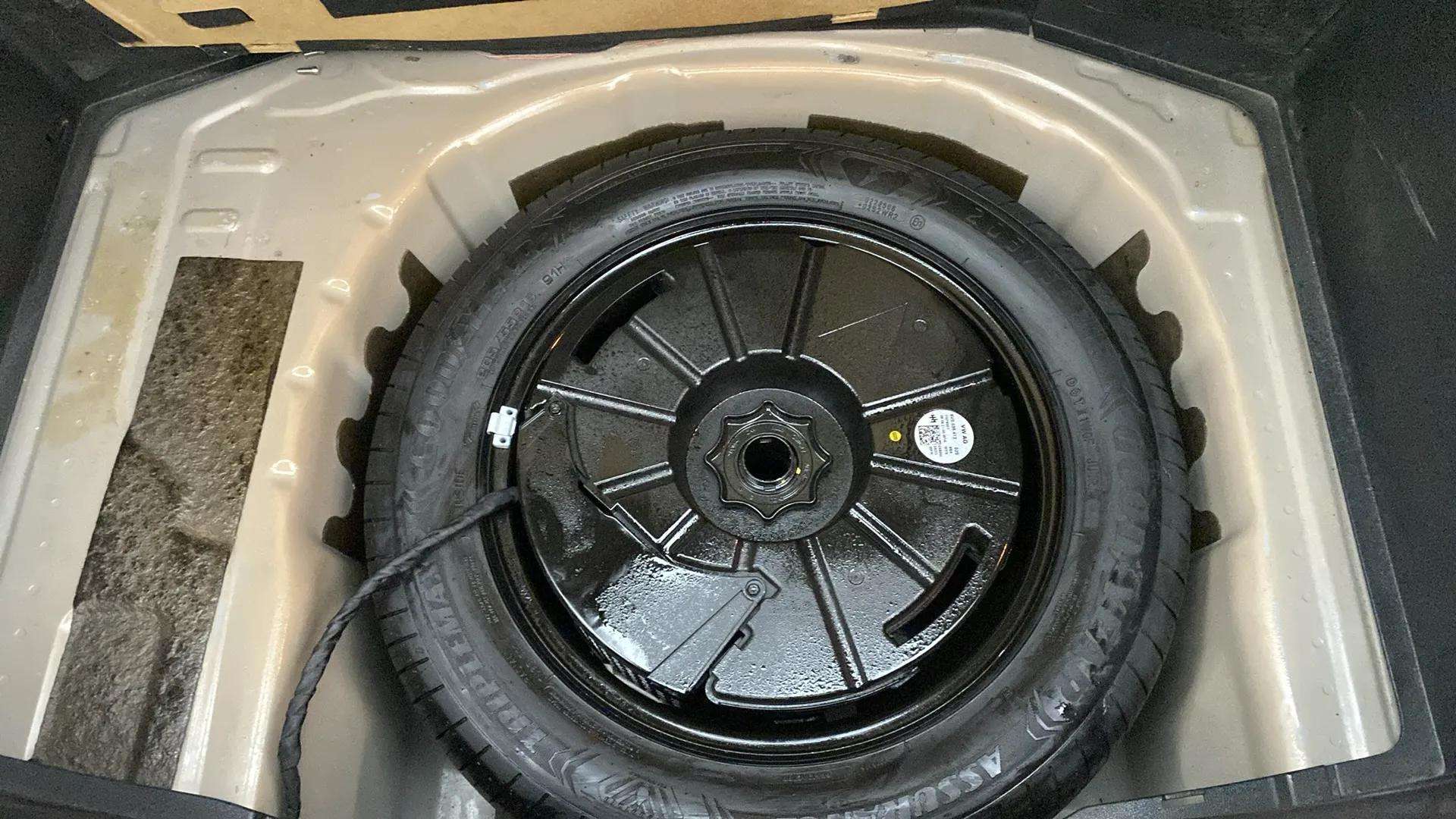 Spare-Tyre-22