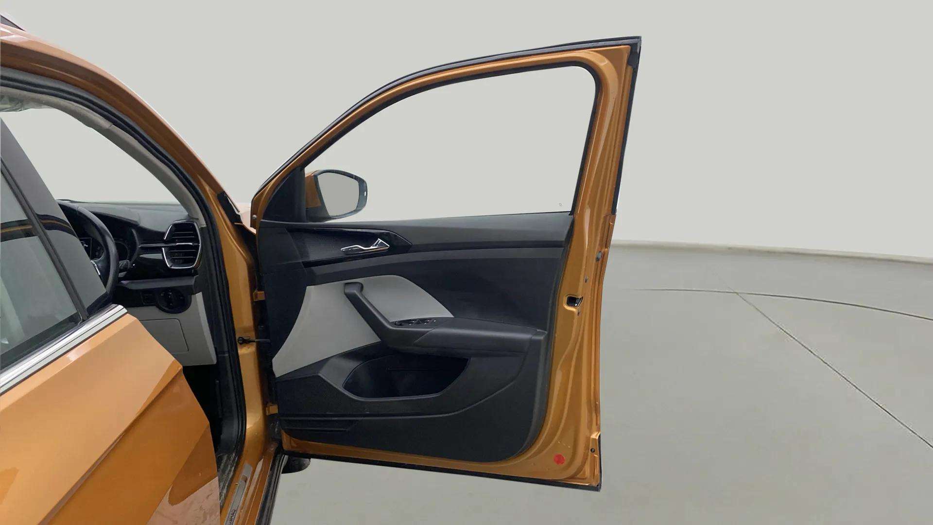 RHS-Front-Door-Open-32