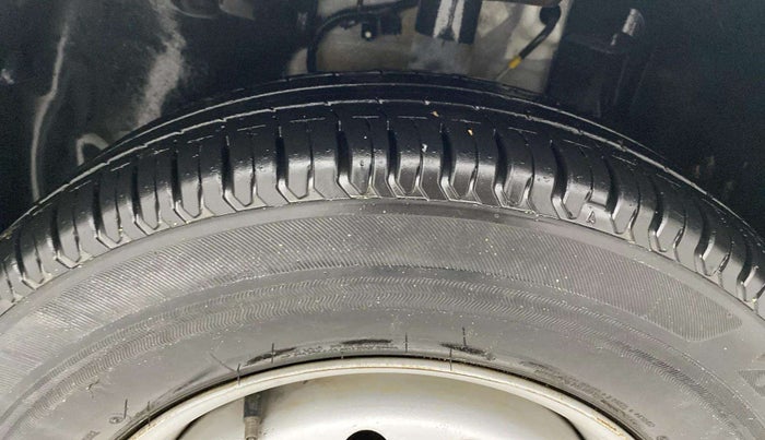 2021 Tata ALTROZ XE PETROL, Petrol, Manual, 34,306 km, Left Front Tyre Tread