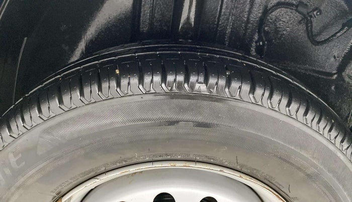 2021 Tata ALTROZ XE PETROL, Petrol, Manual, 34,306 km, Right Rear Tyre Tread