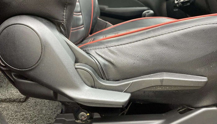2018 Maruti Swift VXI AMT, Petrol, Automatic, 78,929 km, Driver Side Adjustment Panel