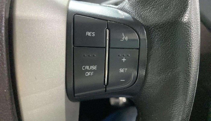 2014 Mahindra XUV500 W8, Diesel, Manual, 62,666 km, Adaptive Cruise Control