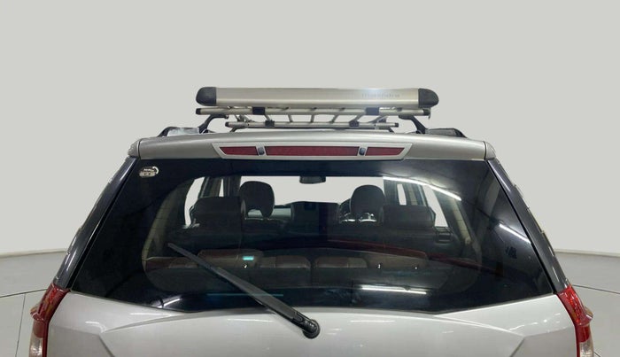 2014 Mahindra XUV500 W8, Diesel, Manual, 62,666 km, Rear Windshield