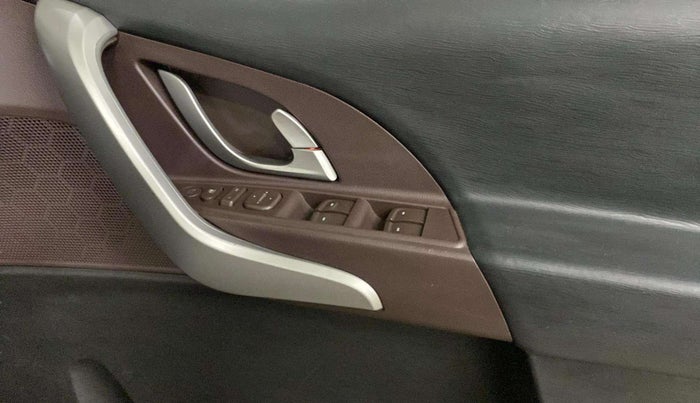 2014 Mahindra XUV500 W8, Diesel, Manual, 62,666 km, Driver Side Adjustment Panel
