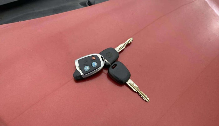 2015 Maruti Wagon R 1.0 LXI CNG, CNG, Manual, 61,567 km, Key Close Up