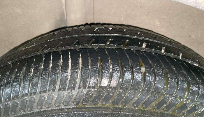 2017 Ford Ecosport TITANIUM 1.5L PETROL AT, Petrol, Automatic, 76,164 km, Right Rear Tyre Tread