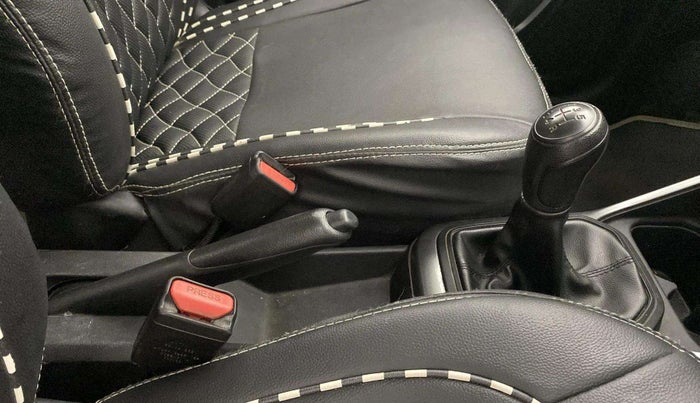 2021 Maruti IGNIS SIGMA 1.2, Petrol, Manual, 44,207 km, Gear Lever