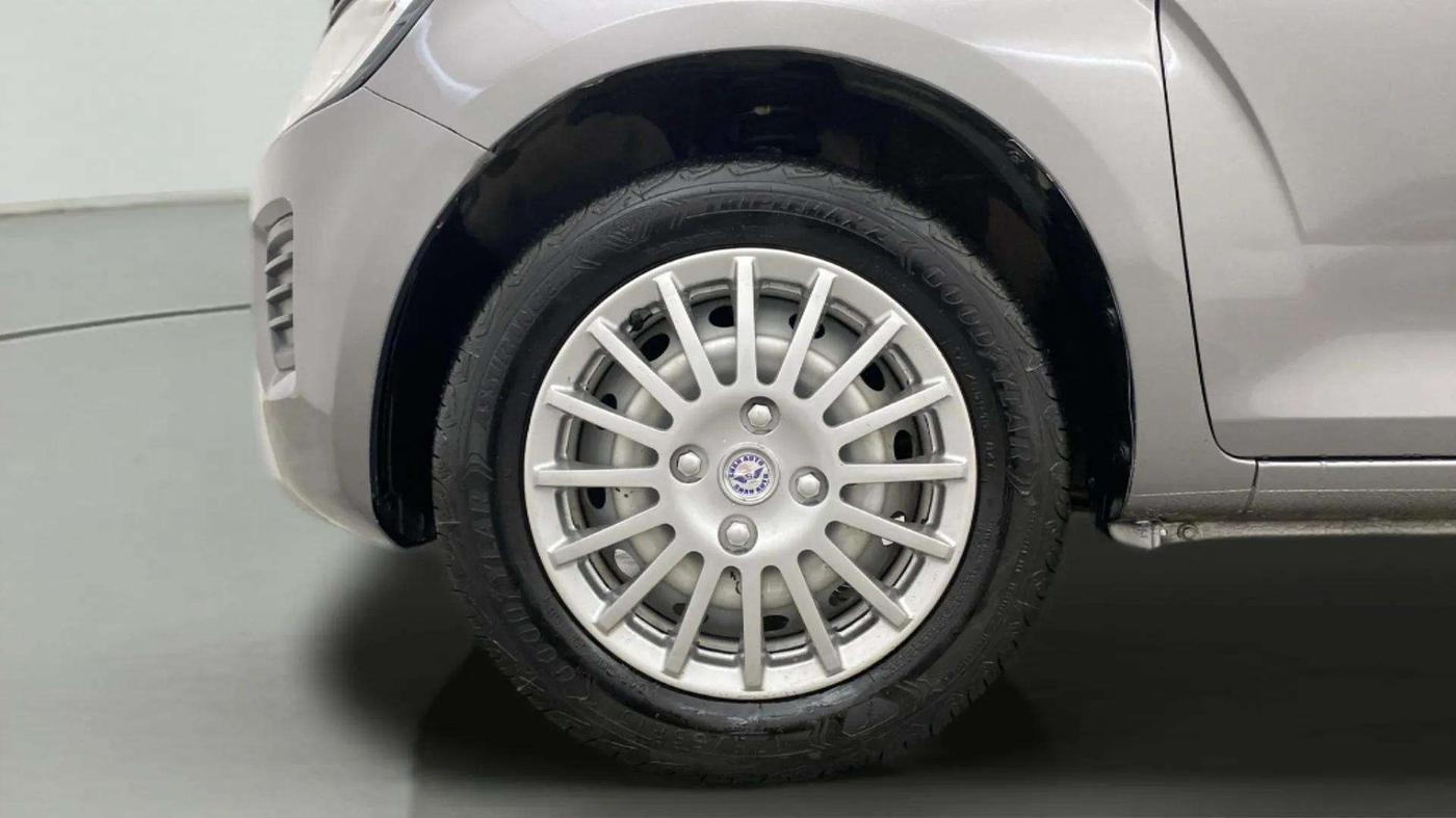 2021 Maruti IGNIS SIGMA 1.2, Petrol, Manual, 44,207 km, Left Front Wheel