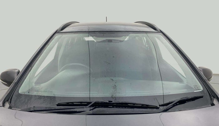 2015 Maruti S Cross ZETA 1.3, Diesel, Manual, 40,478 km, Front Windshield