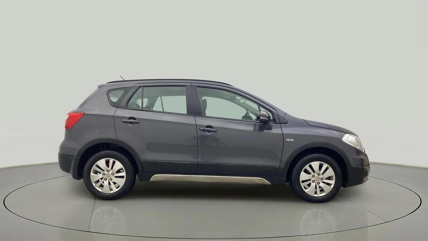 2015 Maruti S Cross ZETA 1.3, Diesel, Manual, 40,546 km, Right Side View