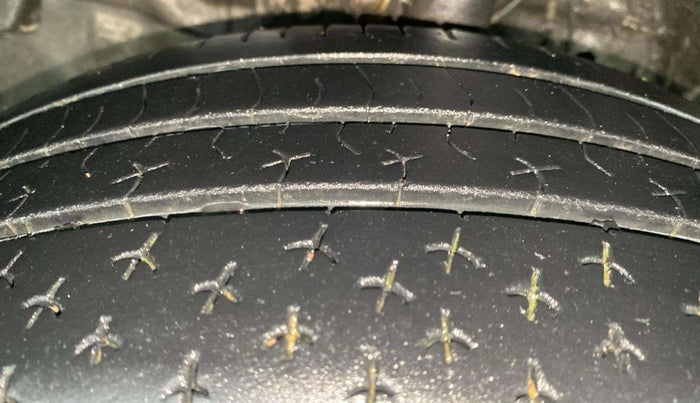 2017 Honda Jazz 1.2L I-VTEC V, Petrol, Manual, 94,319 km, Left Front Tyre Tread