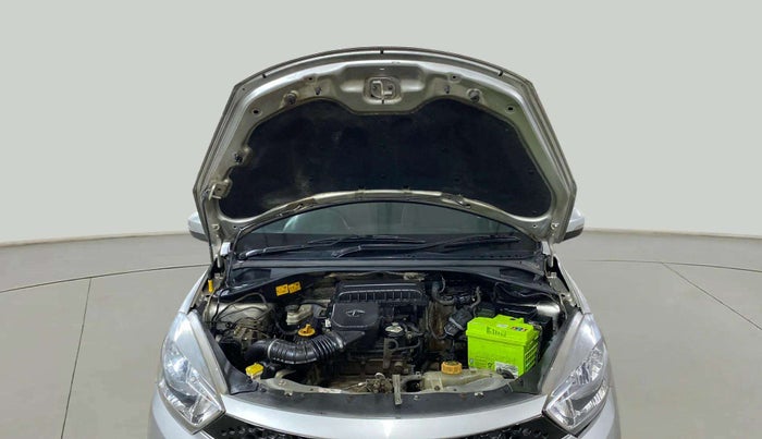 2017 Tata Tiago XZ PETROL, Petrol, Manual, 74,442 km, Open Bonet