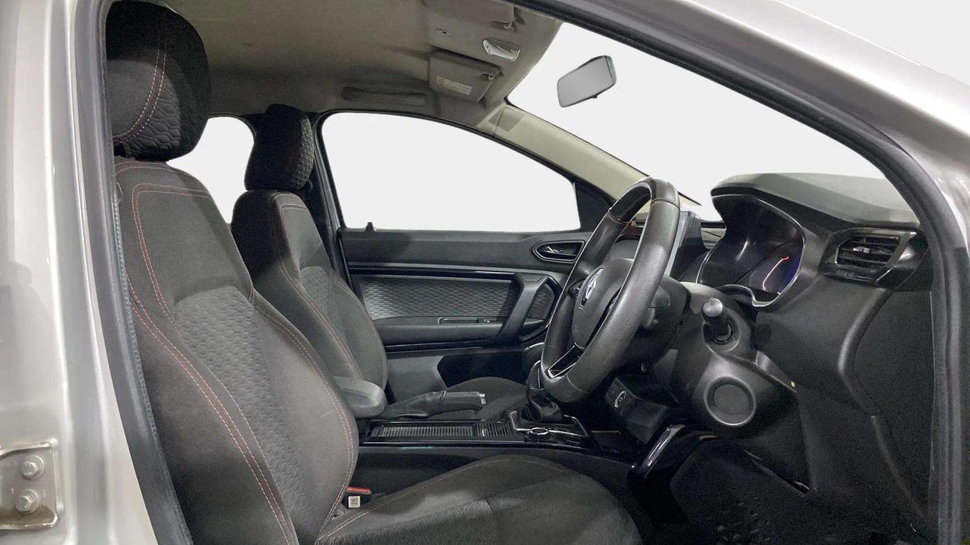 2022 Renault Kiger RXZ TURBO CVT, Petrol, Automatic, 32,073 km, Right Side Front Door Cabin