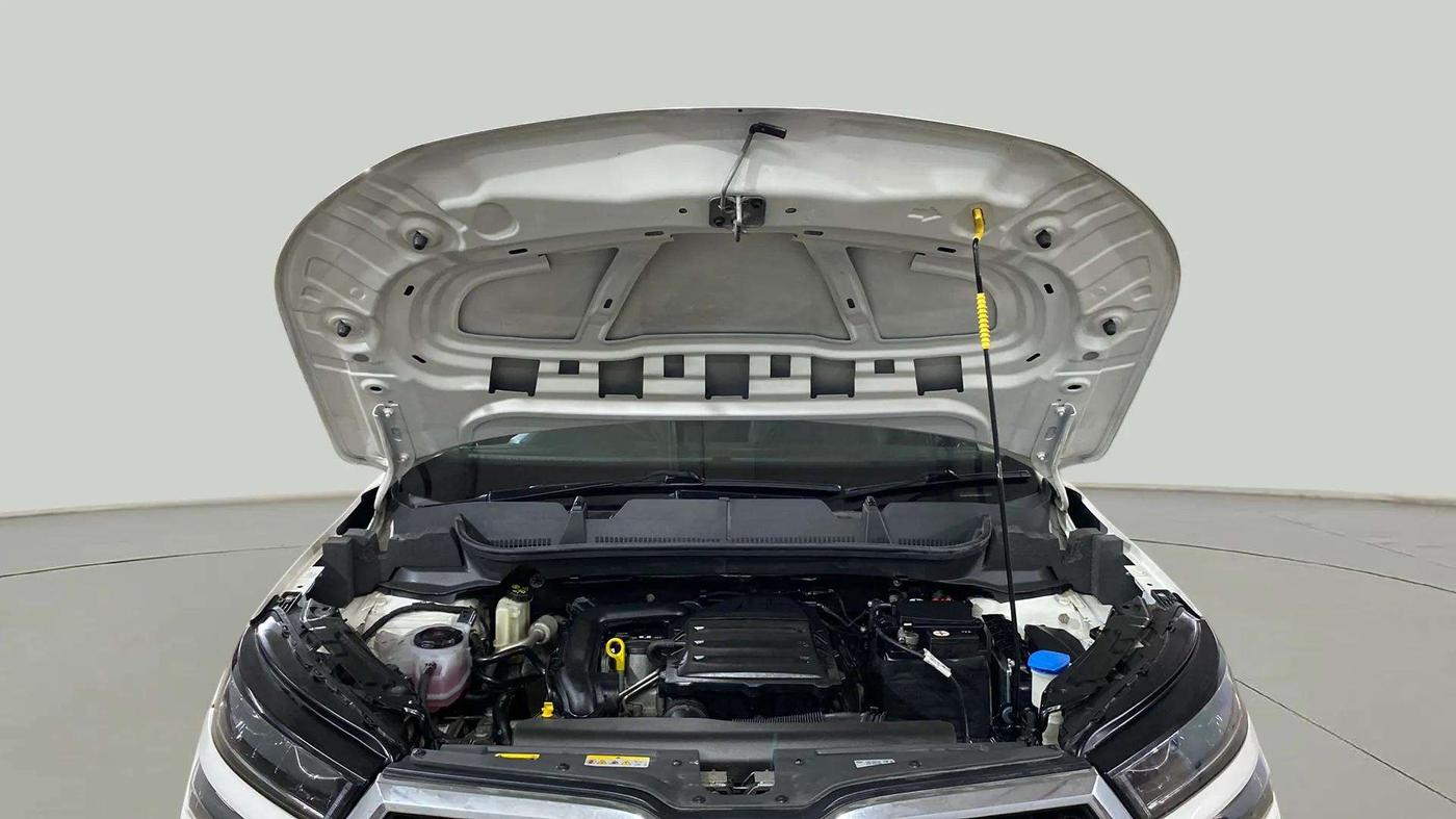 2022 Skoda KUSHAQ AMBITION 1.0L TSI MT, Petrol, Manual, 19,509 km, Open Bonet