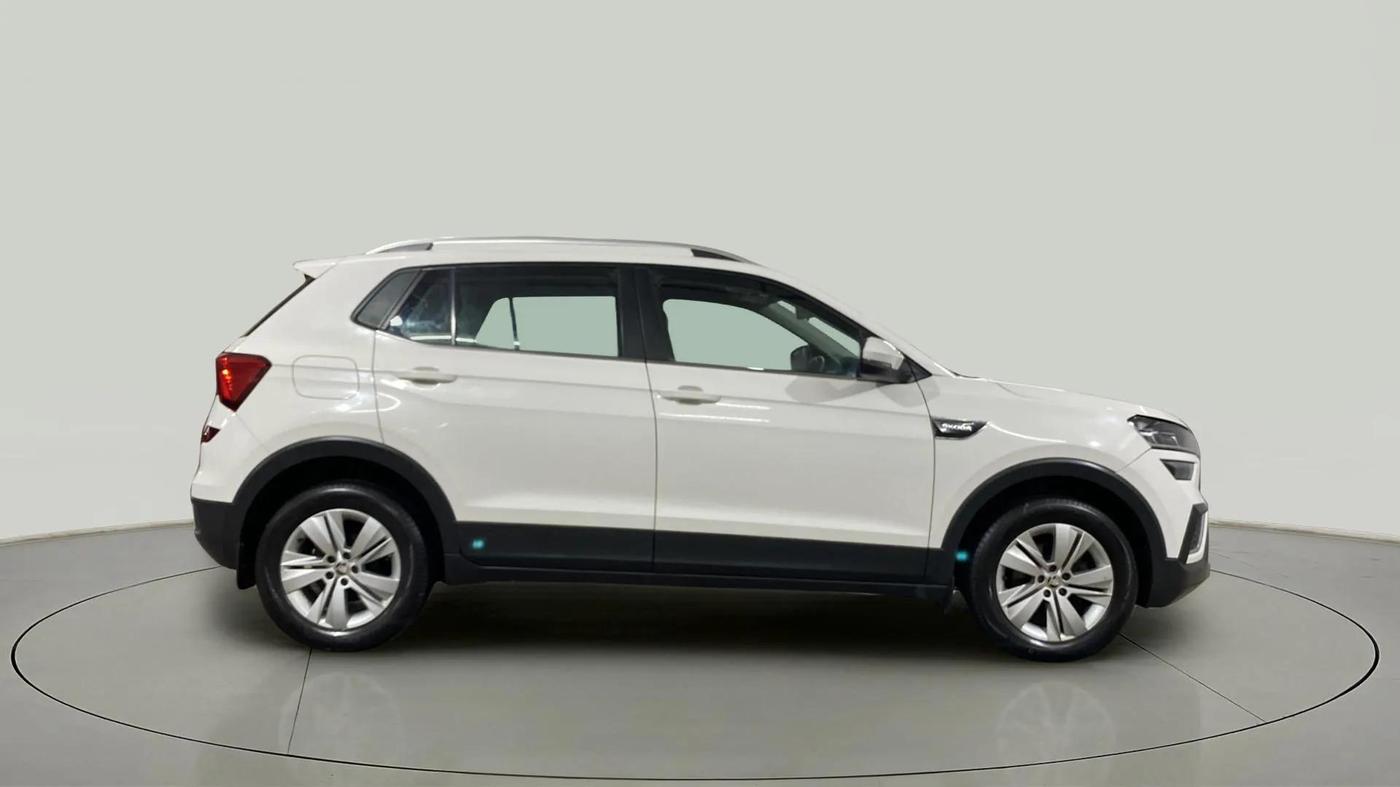 2022 Skoda KUSHAQ AMBITION 1.0L TSI MT, Petrol, Manual, 19,509 km, Right Side View