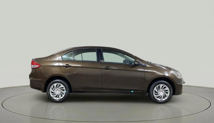 2016 Maruti Ciaz VXI+, Petrol, Manual, 87,575 km, Right Side View