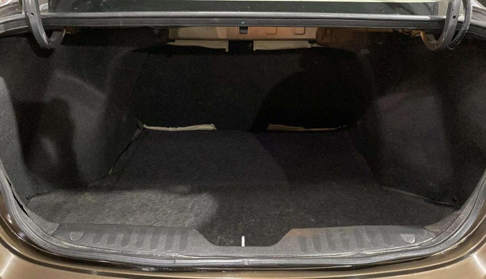 2016 Maruti Ciaz VXI+, Petrol, Manual, 87,575 km, Boot Inside