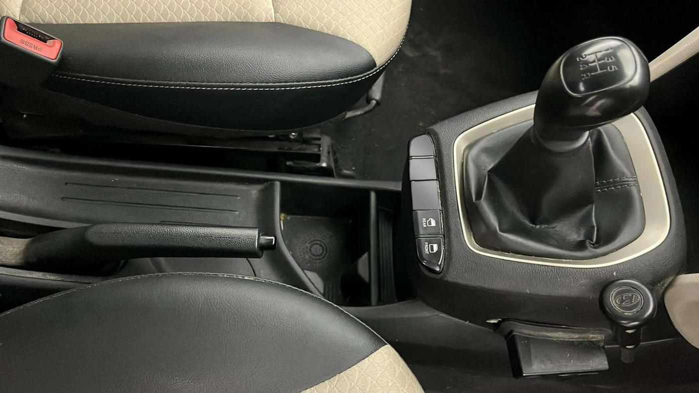 2019 Hyundai NEW SANTRO SPORTZ CNG, CNG, Manual, 85,325 km, Gear Lever
