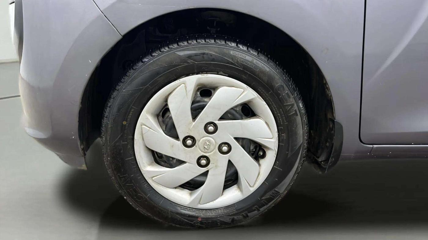 2019 Hyundai NEW SANTRO SPORTZ CNG, CNG, Manual, 85,325 km, Left Front Wheel