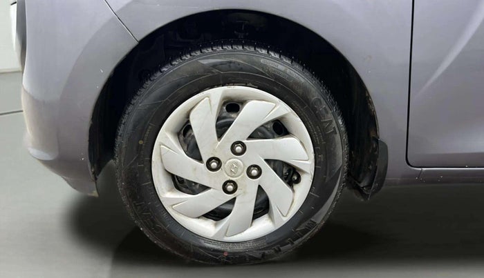 2019 Hyundai NEW SANTRO SPORTZ CNG, CNG, Manual, 85,201 km, Left Front Wheel