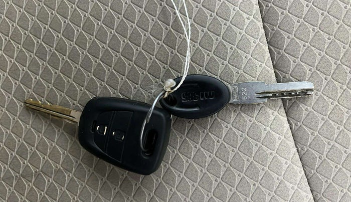 2019 Hyundai NEW SANTRO SPORTZ CNG, CNG, Manual, 85,201 km, Key Close Up