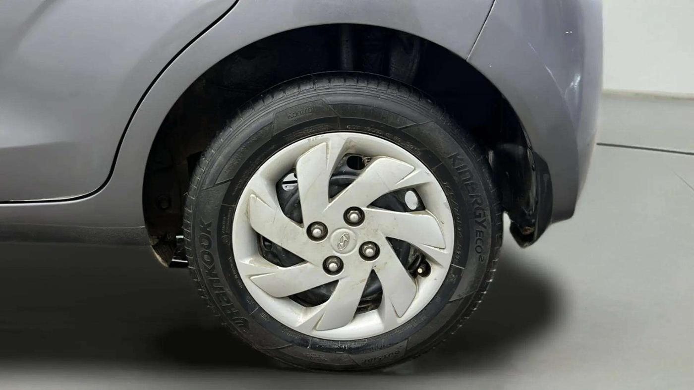 2019 Hyundai NEW SANTRO SPORTZ CNG, CNG, Manual, 85,325 km, Left Rear Wheel