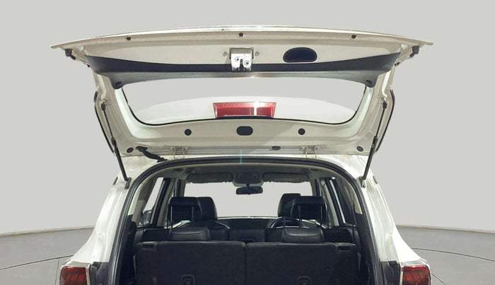 2023 KIA CARENS PREMIUM 1.5 PETROL 7 STR, Petrol, Manual, 23,789 km, Boot Door Open