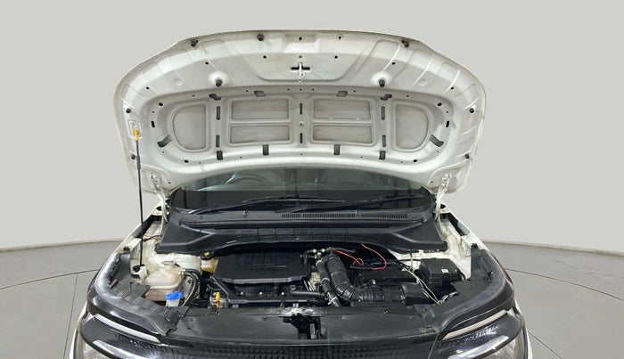 2023 KIA CARENS PREMIUM 1.5 PETROL 7 STR, Petrol, Manual, 23,789 km, Open Bonet