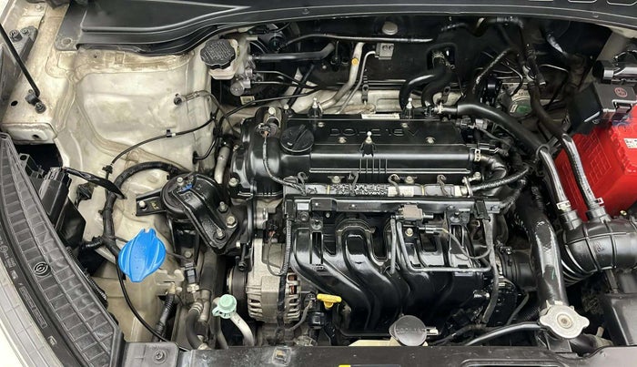 2017 Hyundai Creta SX PLUS 1.6 PETROL, Petrol, Manual, 94,383 km, Engine View - Right