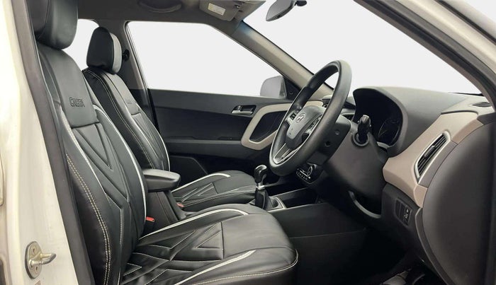 2017 Hyundai Creta SX PLUS 1.6 PETROL, Petrol, Manual, 94,383 km, Right Side Front Door Cabin