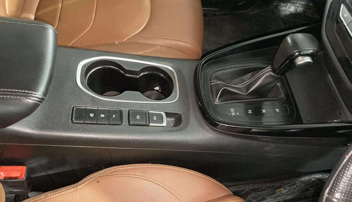 2021 MG HECTOR PLUS SHARP 1.5 PETROL TURBO DCT 6-STR, Petrol, Automatic, 33,843 km, Gear Lever