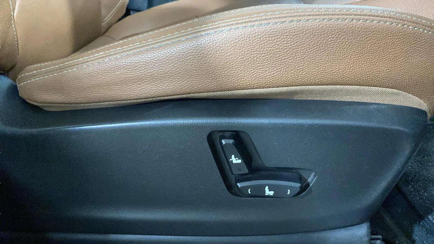 2021 MG HECTOR PLUS SHARP 1.5 PETROL TURBO DCT 6-STR, Petrol, Automatic, 33,843 km, Driver Side Adjustment Panel