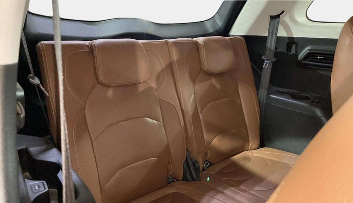 2021 MG HECTOR PLUS SHARP 1.5 PETROL TURBO DCT 6-STR, Petrol, Automatic, 33,843 km, Third Seat Row ( optional )