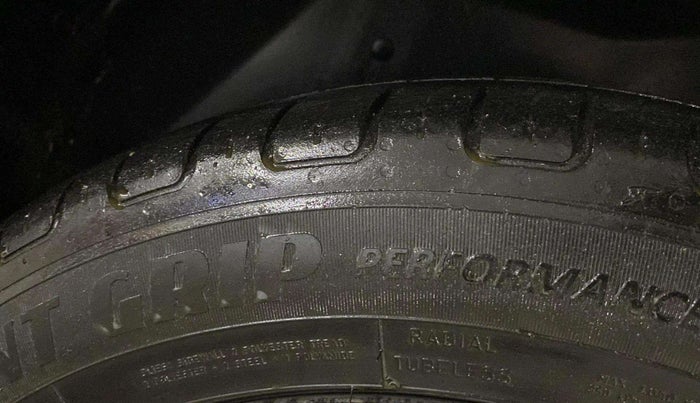 2021 MG HECTOR PLUS SHARP 1.5 PETROL TURBO DCT 6-STR, Petrol, Automatic, 33,843 km, Left Rear Tyre Tread