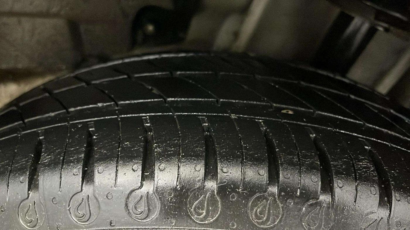 2024 Tata TIGOR XZA Plus iCNG , CNG, Automatic, 15,203 km, Left Rear Tyre Tread