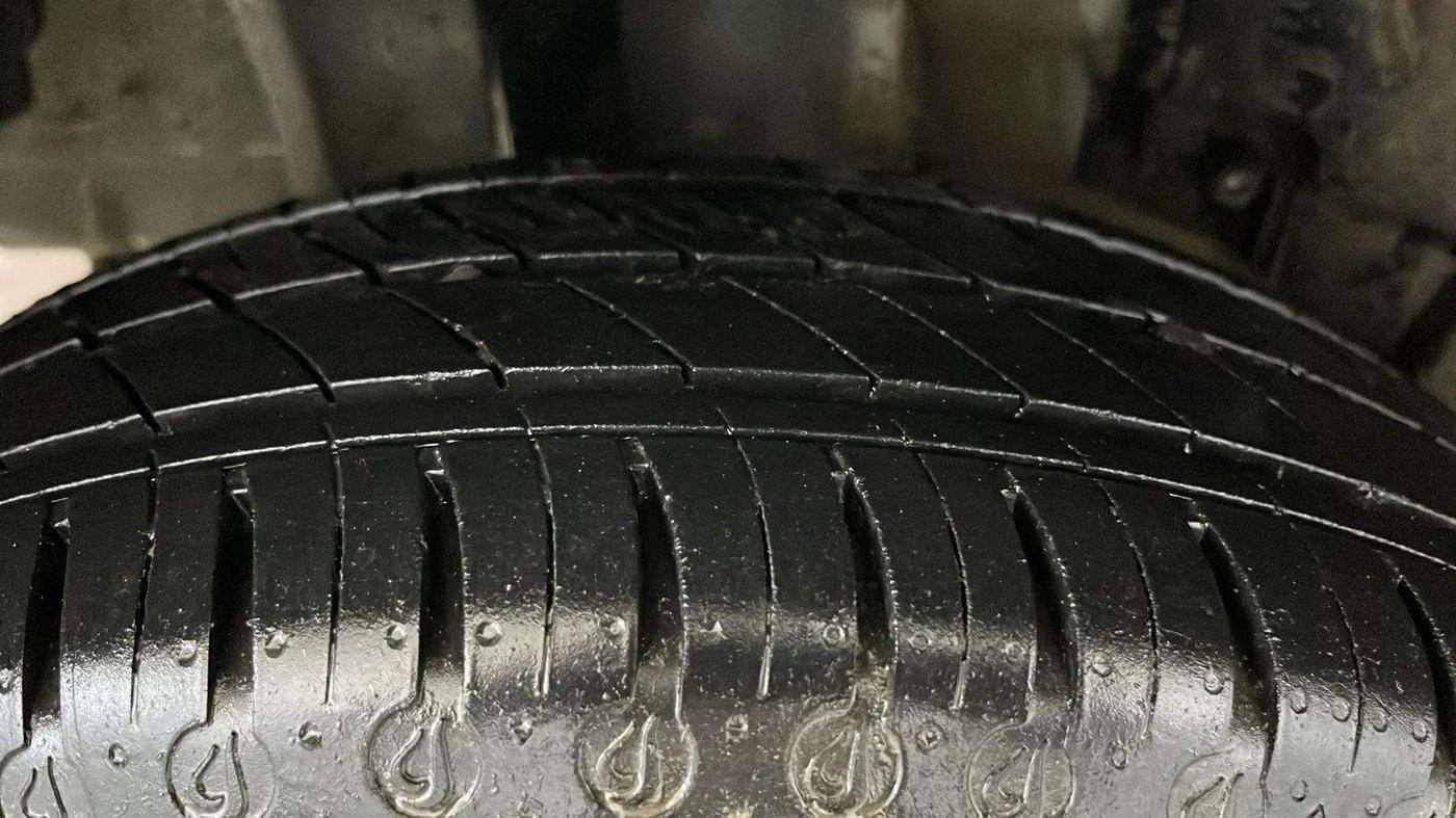 2024 Tata TIGOR XZA Plus iCNG , CNG, Automatic, 15,203 km, Right Rear Tyre Tread