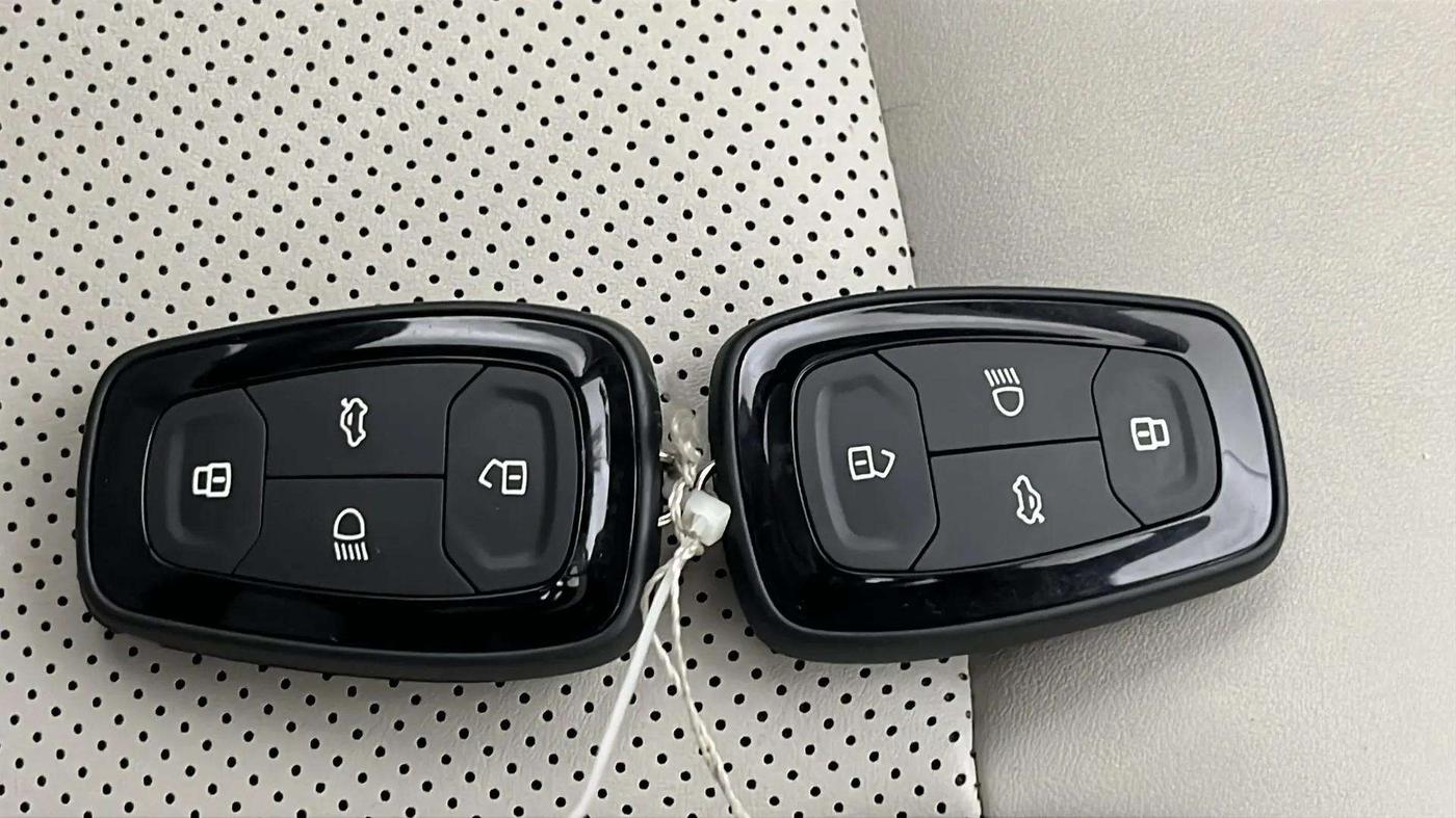 2024 Tata TIGOR XZA Plus iCNG , CNG, Automatic, 15,203 km, Key Close Up